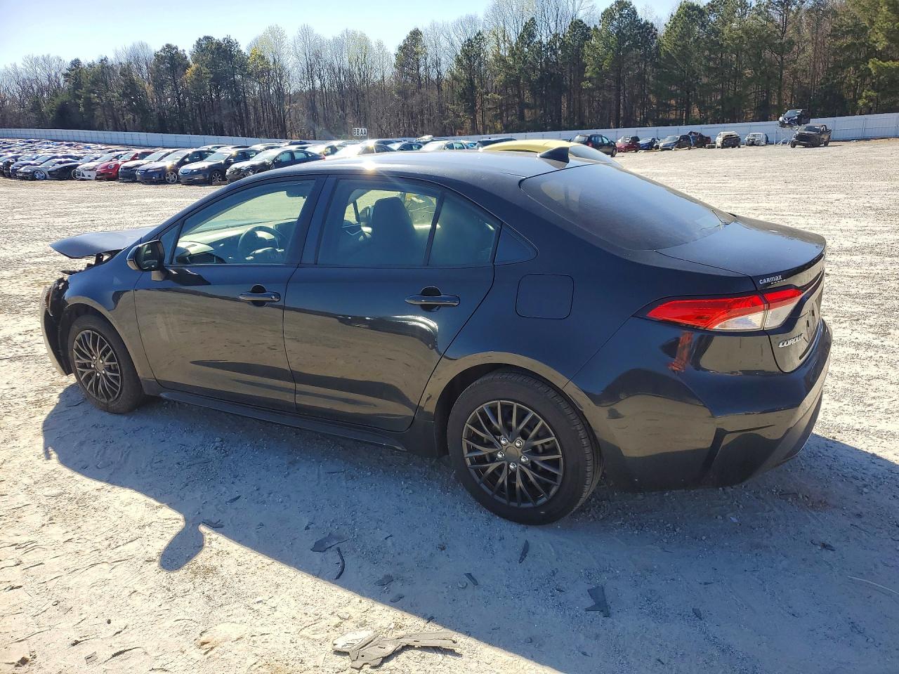 2021 TOYOTA COROLLA LE photo 2