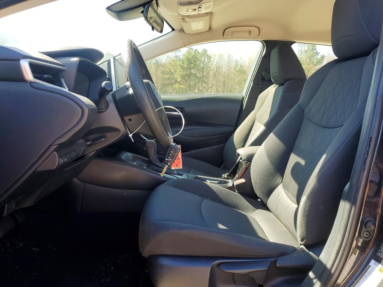 2021 TOYOTA COROLLA LE photo 7