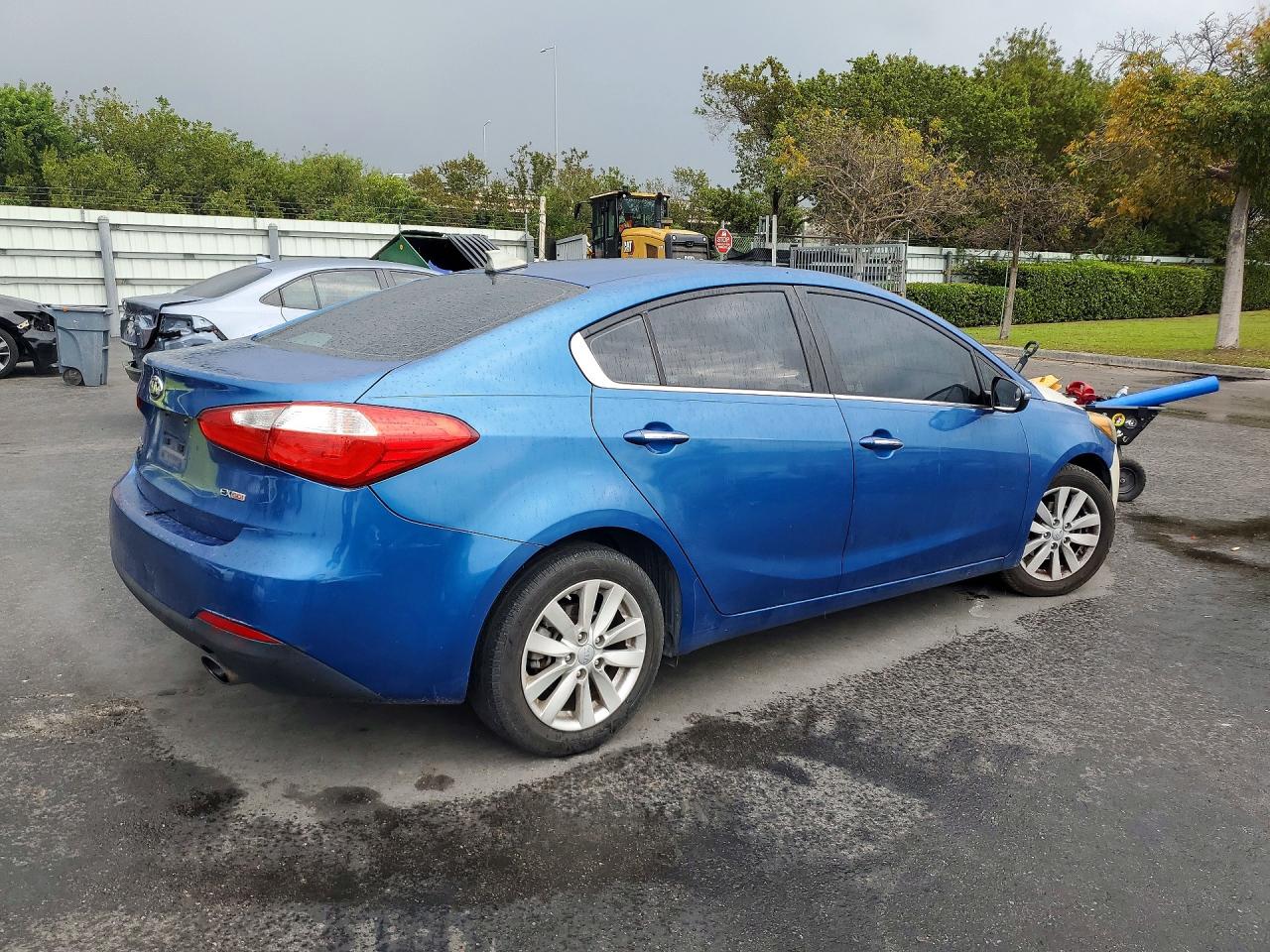 2014 KIA FORTE photo 3