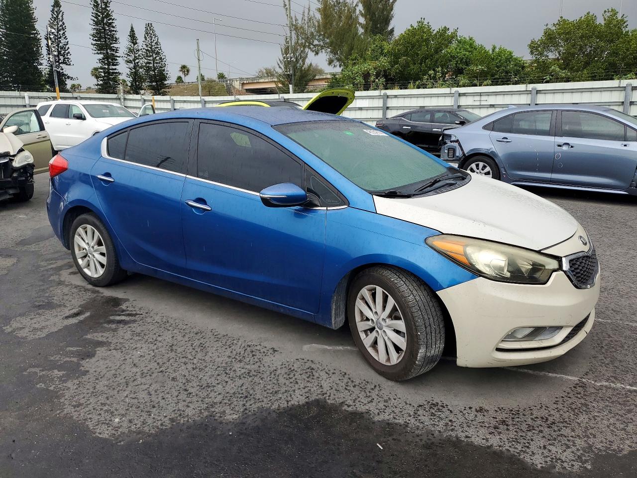 2014 KIA FORTE photo 4