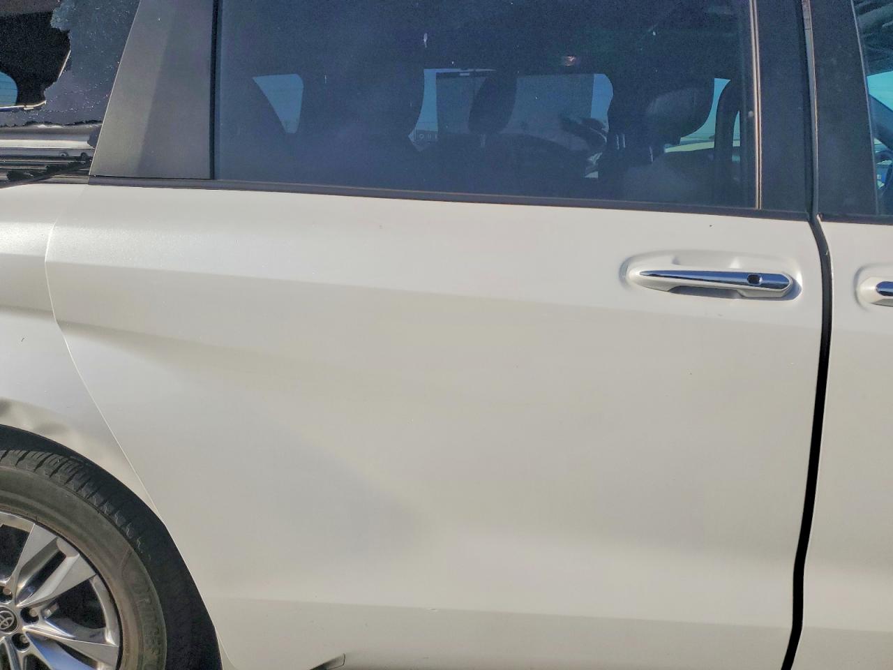 2022 TOYOTA SIENNA XLE 7-PASSENGER photo 11