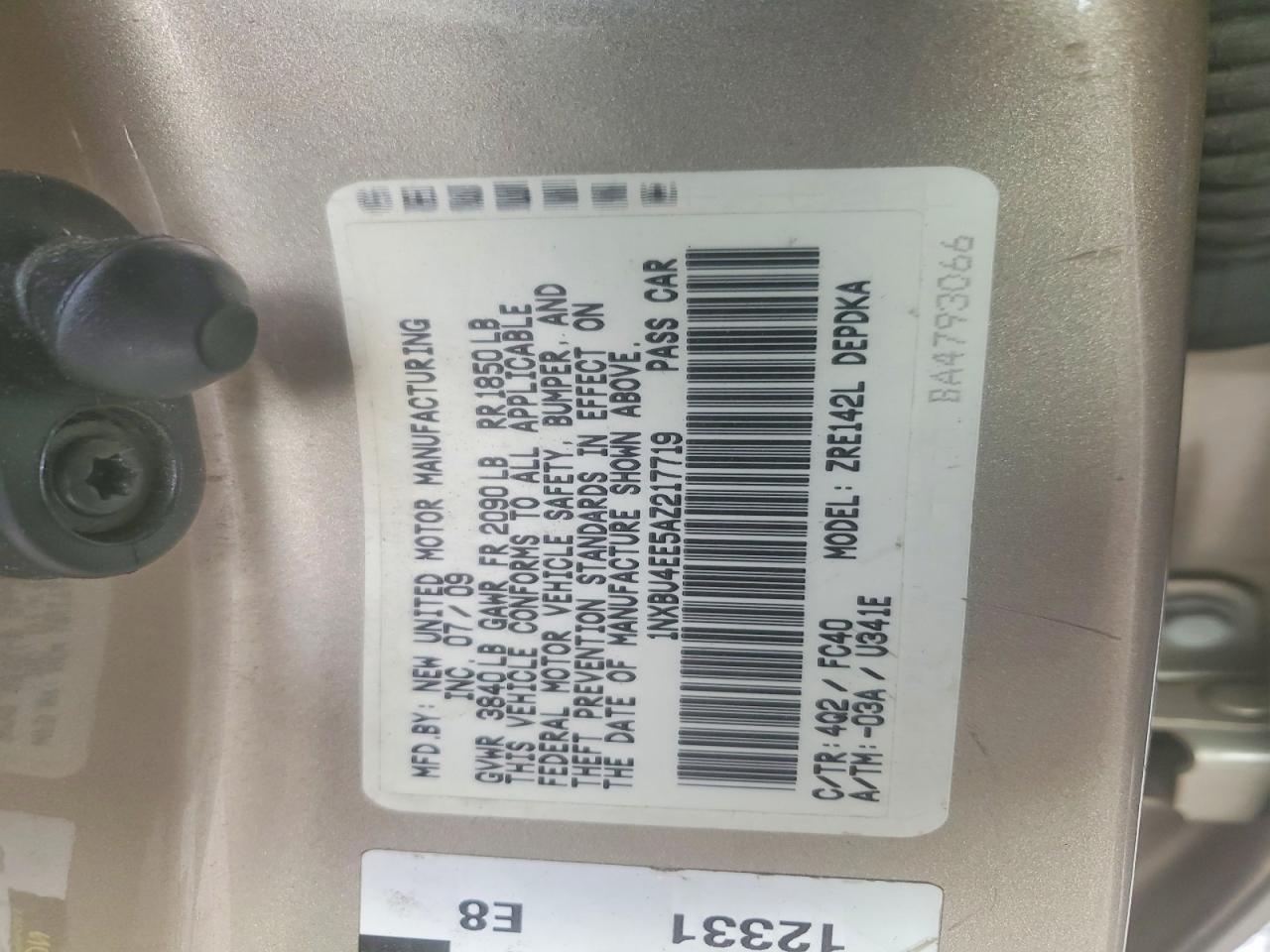 2010 TOYOTA COROLLA LE photo 23