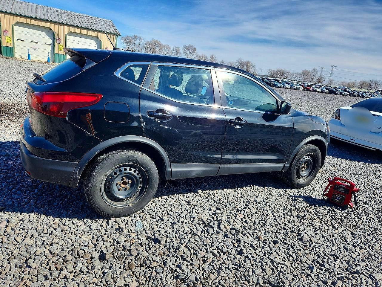 2018 NISSAN ROGUE SPORT S photo 3
