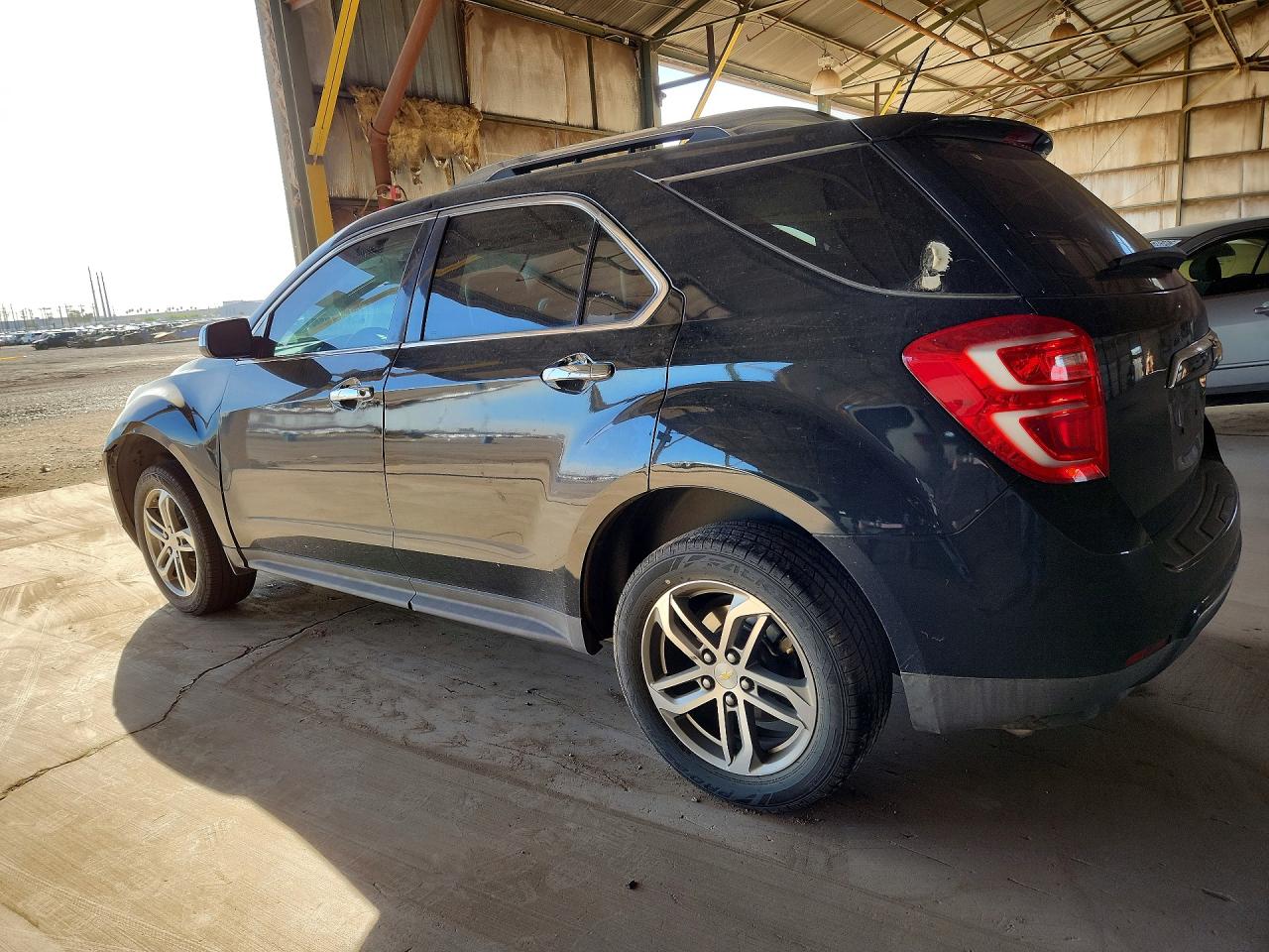 2016 CHEVROLET EQUINOX LTZ photo 2