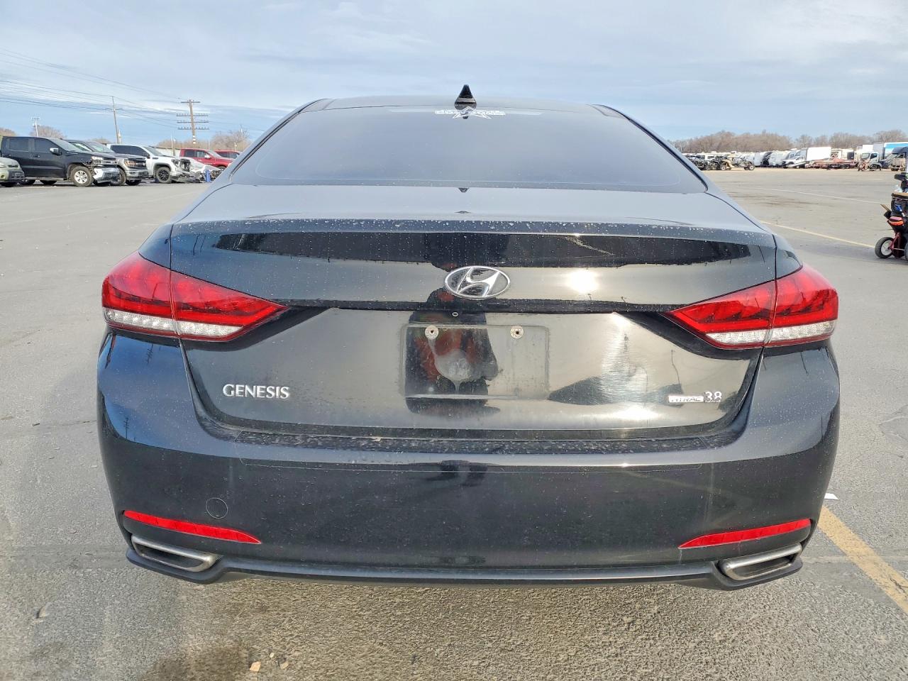 2015 HYUNDAI GENESIS 3.8L photo 11