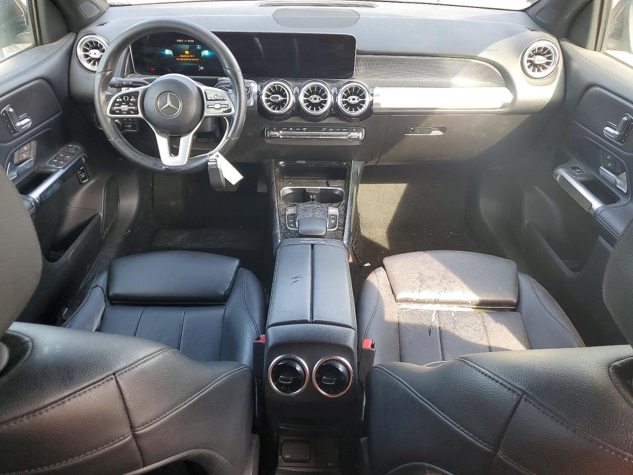 2020 MERCEDES-BENZ GLB 250 photo 8