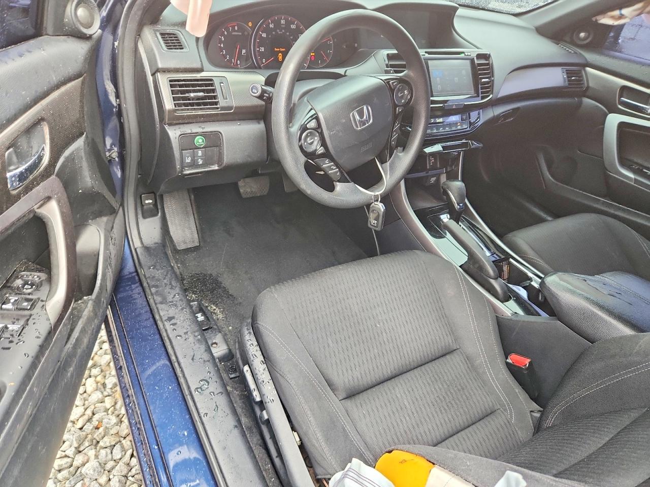 2017 HONDA ACCORD EX photo 15