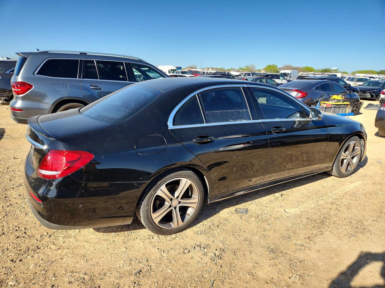 2017 MERCEDES-BENZ E 300 photo 3