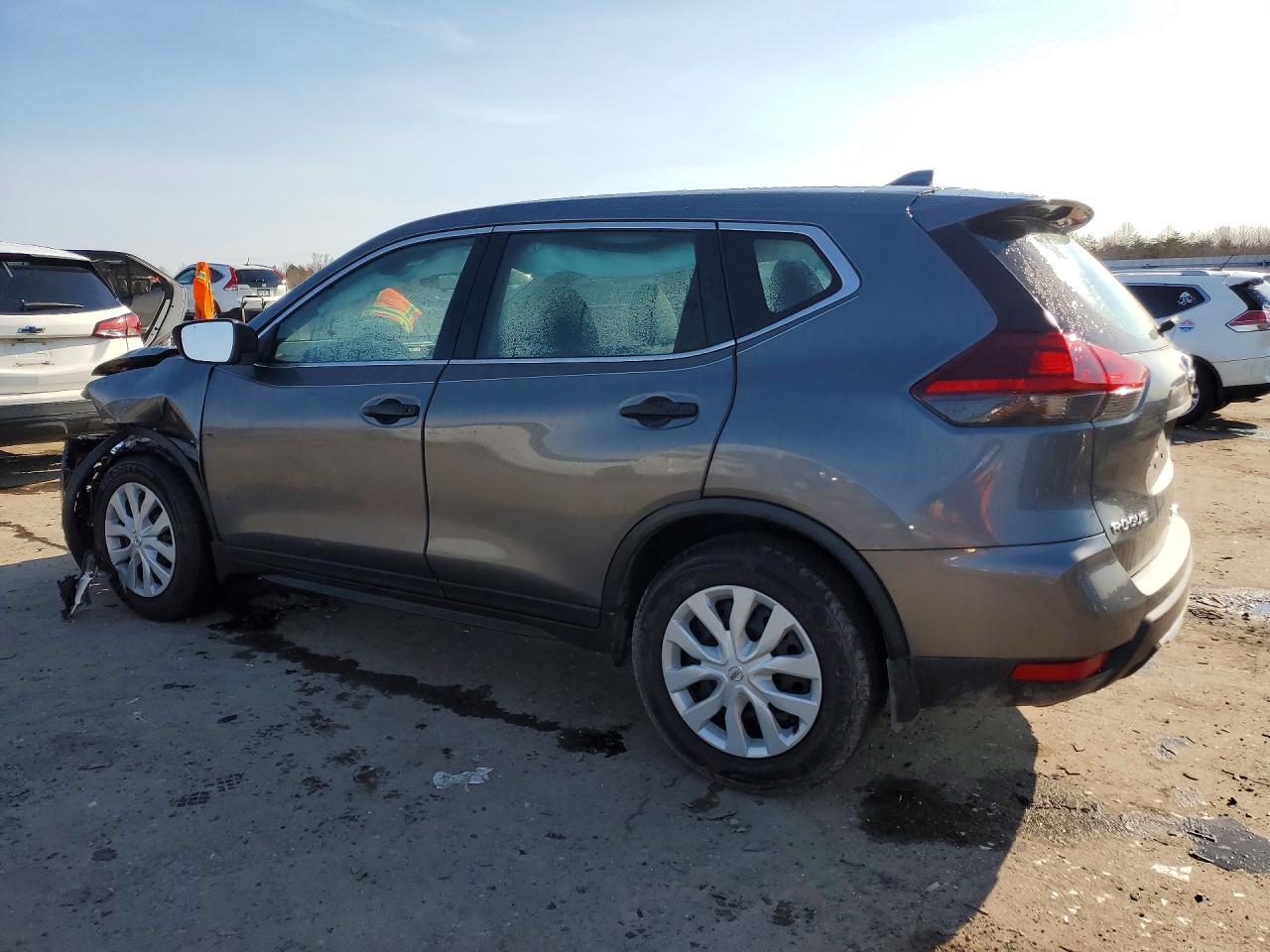 2019 NISSAN ROGUE S photo 3