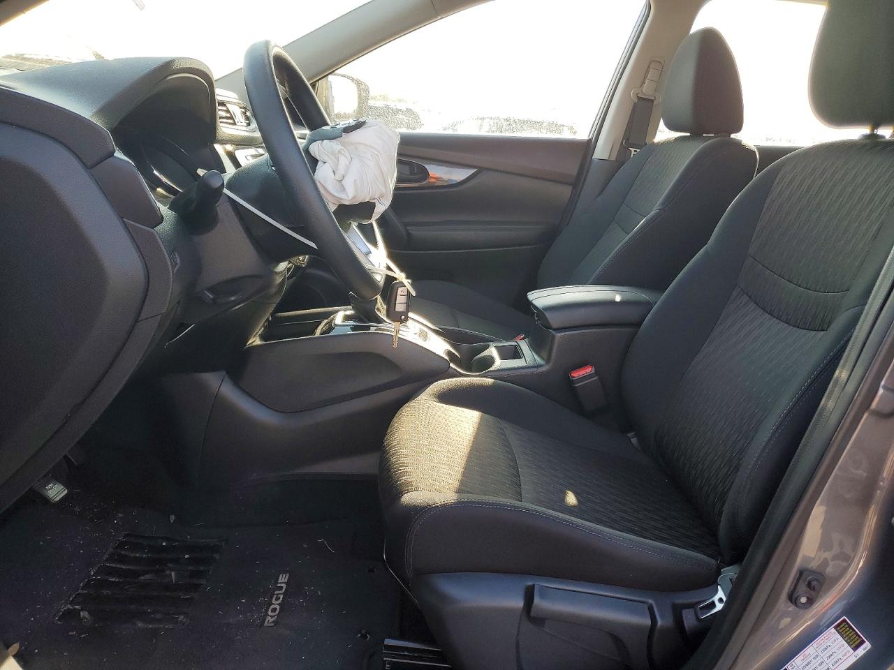 2019 NISSAN ROGUE S photo 13