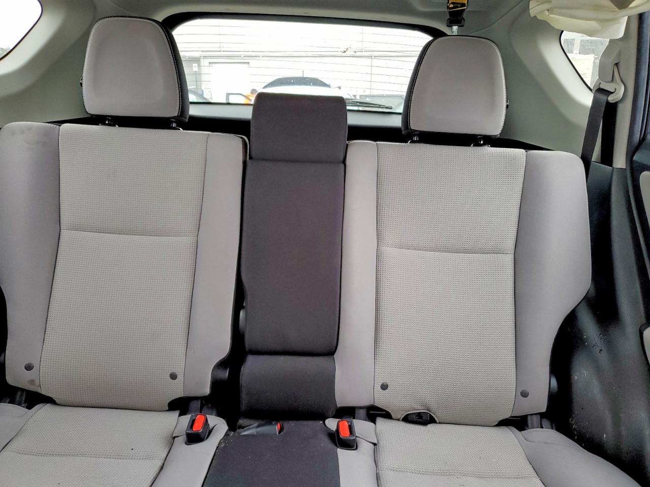 2018 TOYOTA RAV4 XLE photo 28