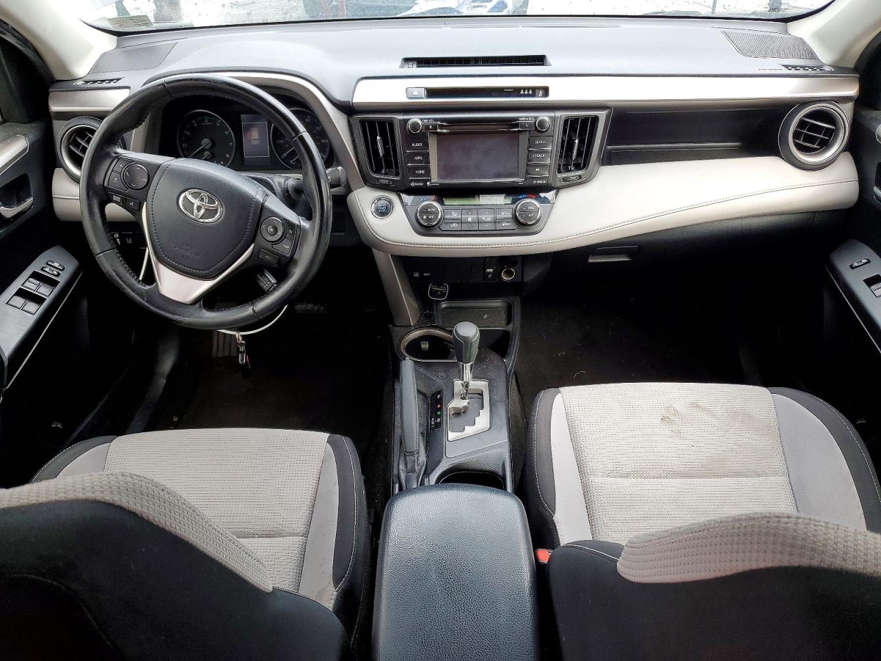 2018 TOYOTA RAV4 XLE photo 22