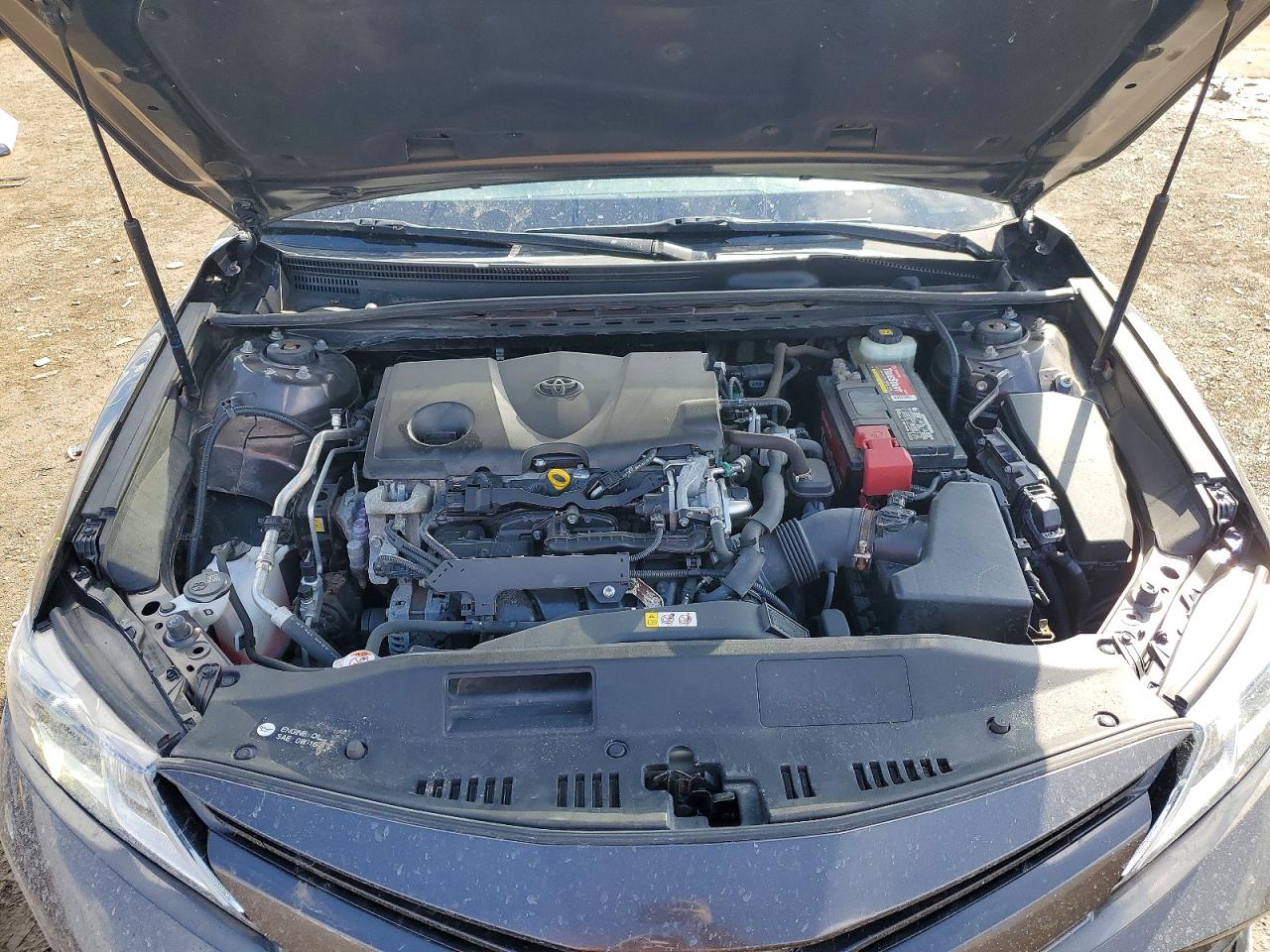 2018 TOYOTA CAMRY LE photo 11