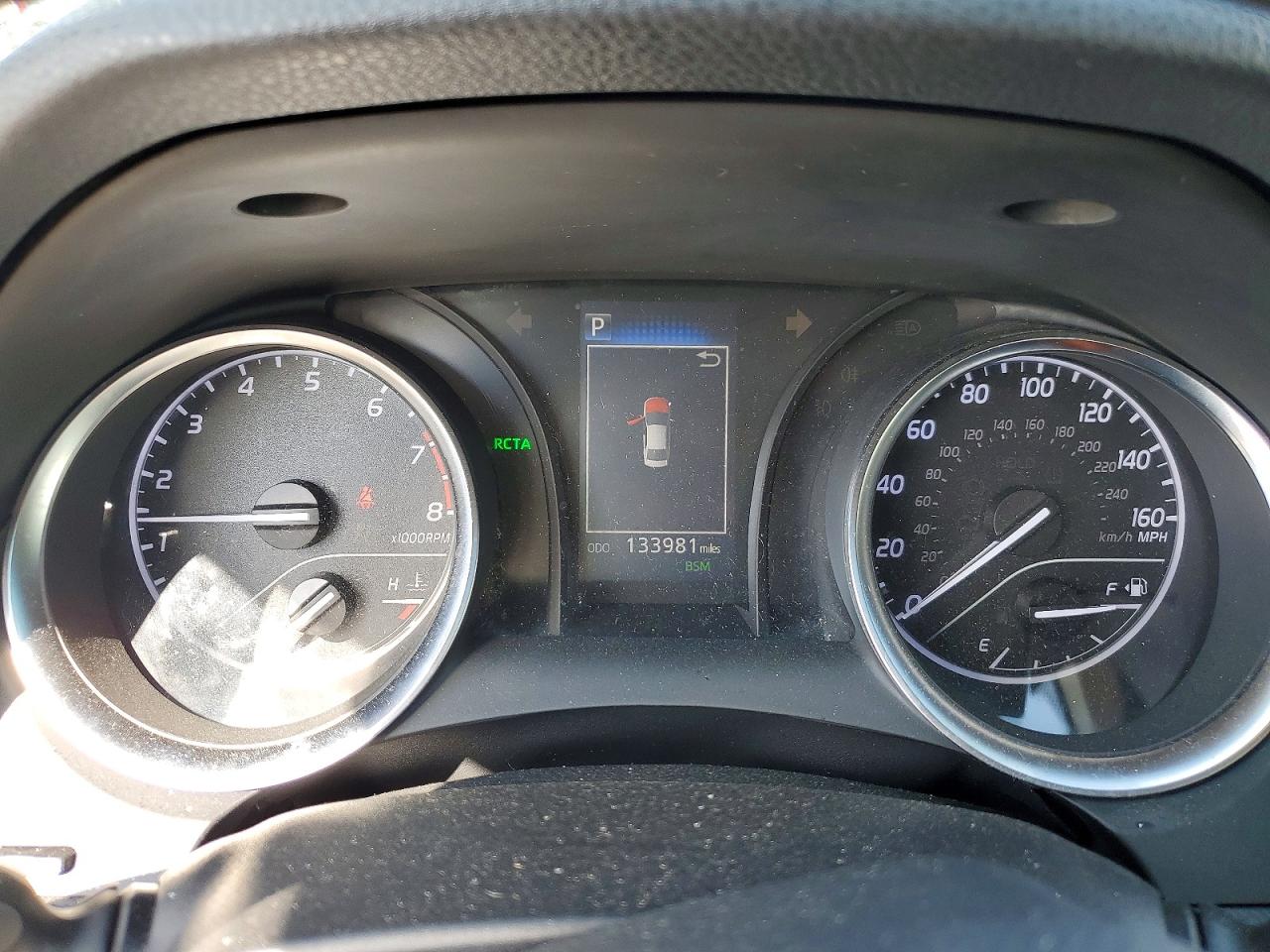 2018 TOYOTA CAMRY LE photo 9