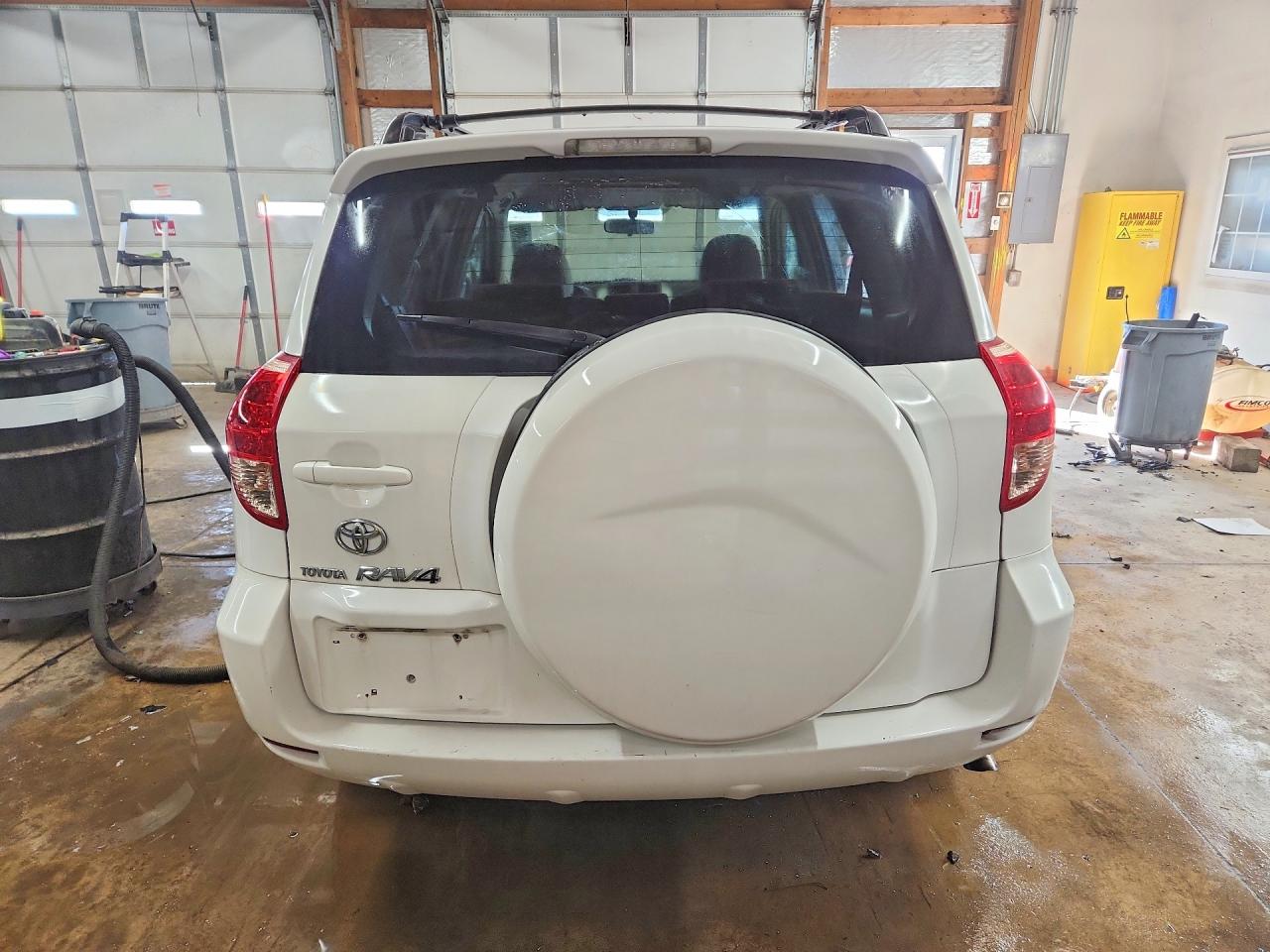 2007 TOYOTA RAV4 BASE photo 11