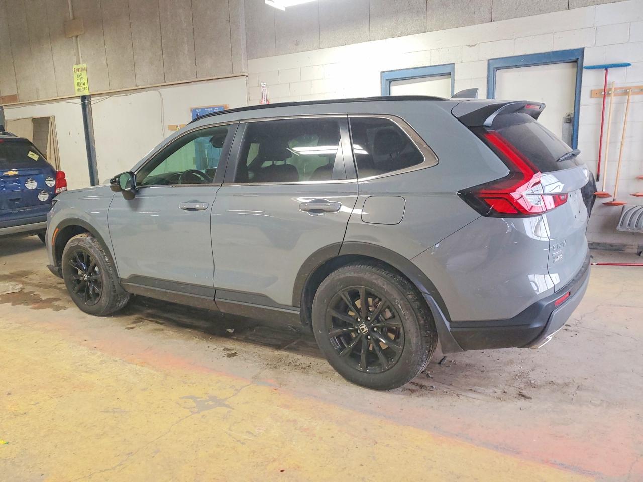 2025 HONDA CR-V SPORT-L photo 4