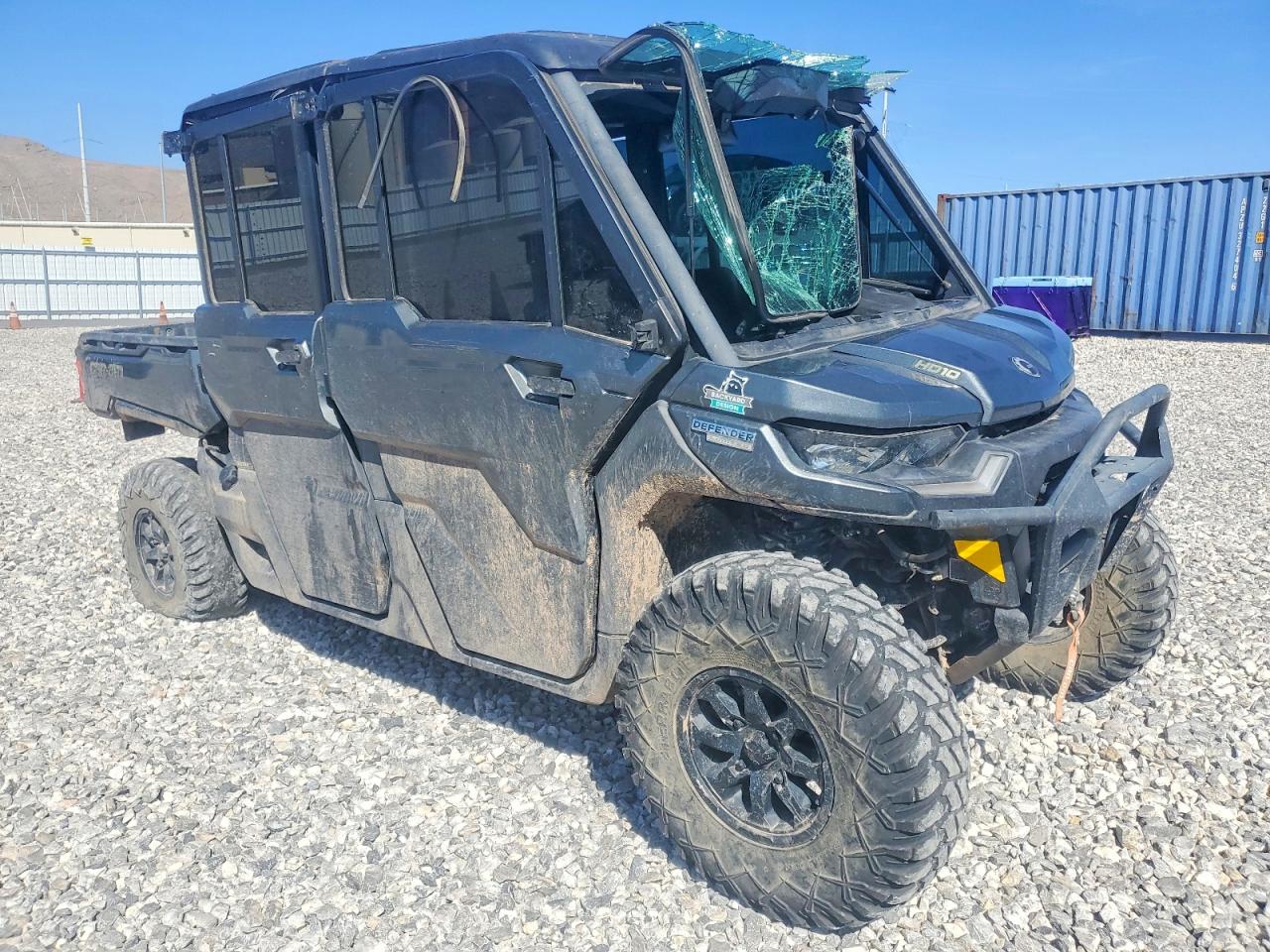 2023 CAN-AM DEFENDER