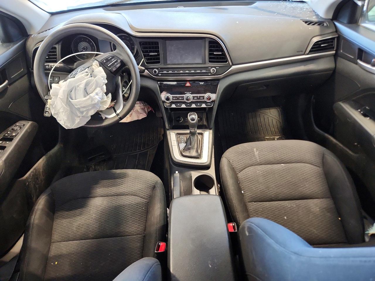 2020 HYUNDAI ELANTRA SEL photo 15