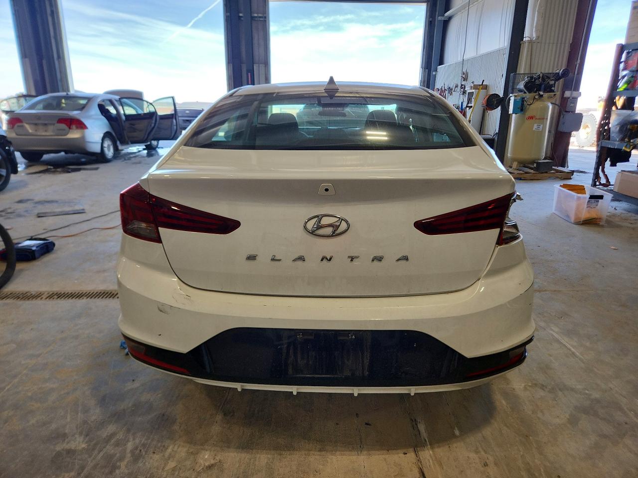 2020 HYUNDAI ELANTRA SEL photo 11