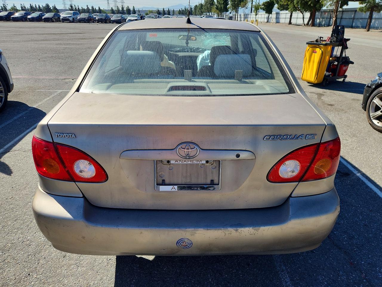 2004 TOYOTA COROLLA CE photo 6