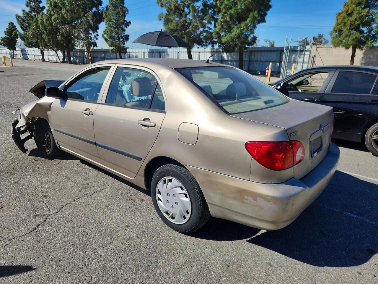 2004 TOYOTA COROLLA CE photo 2