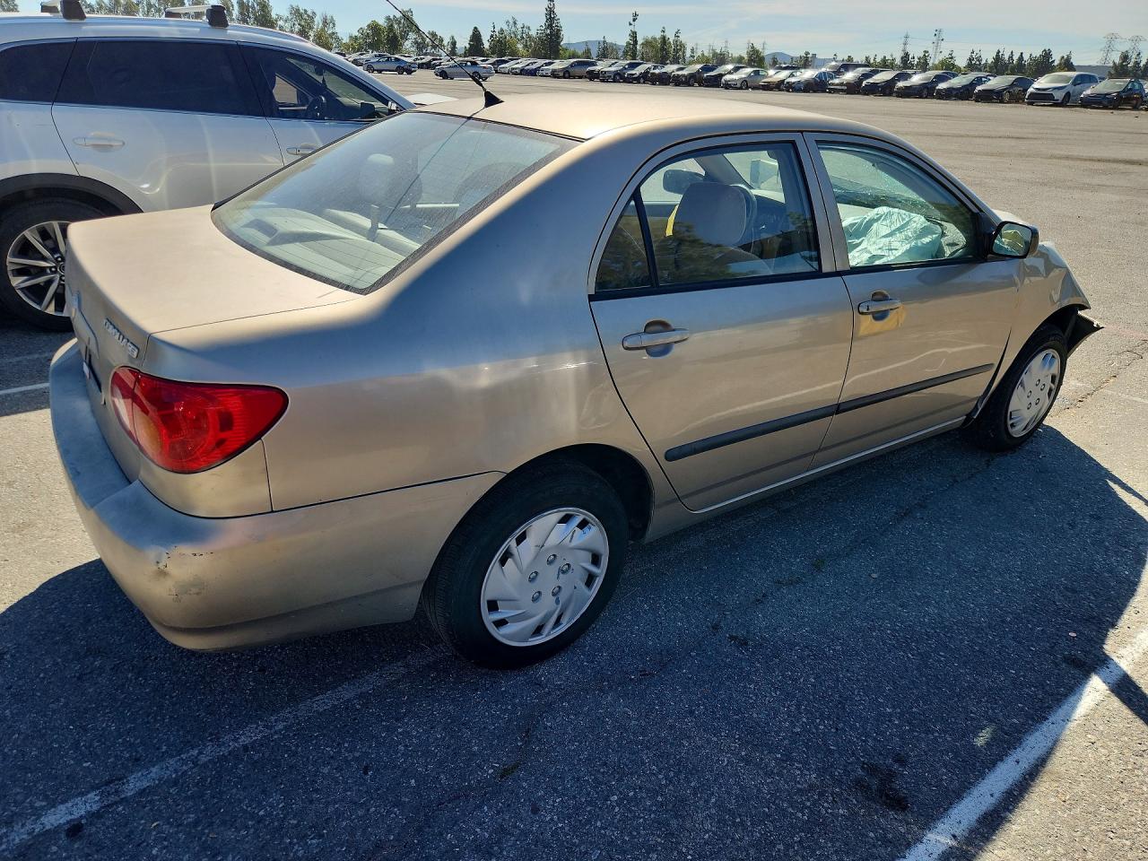 2004 TOYOTA COROLLA CE photo 3