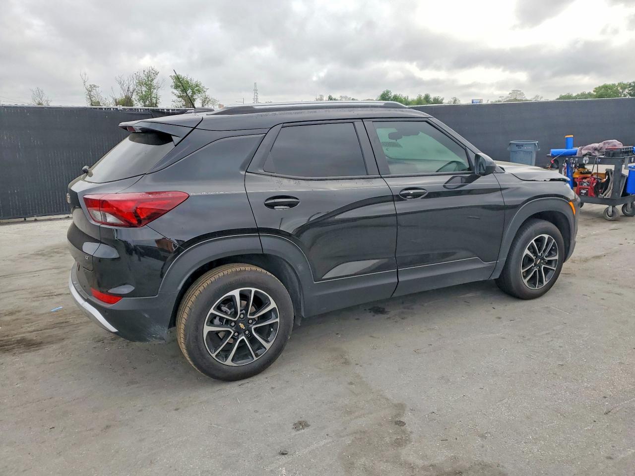 2025 CHEVROLET TRAILBLAZER LT photo 3