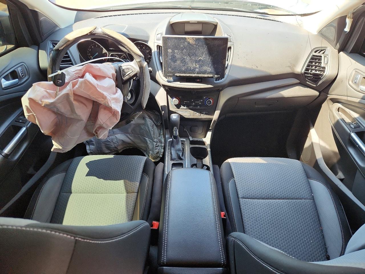 2017 FORD ESCAPE SE photo 15