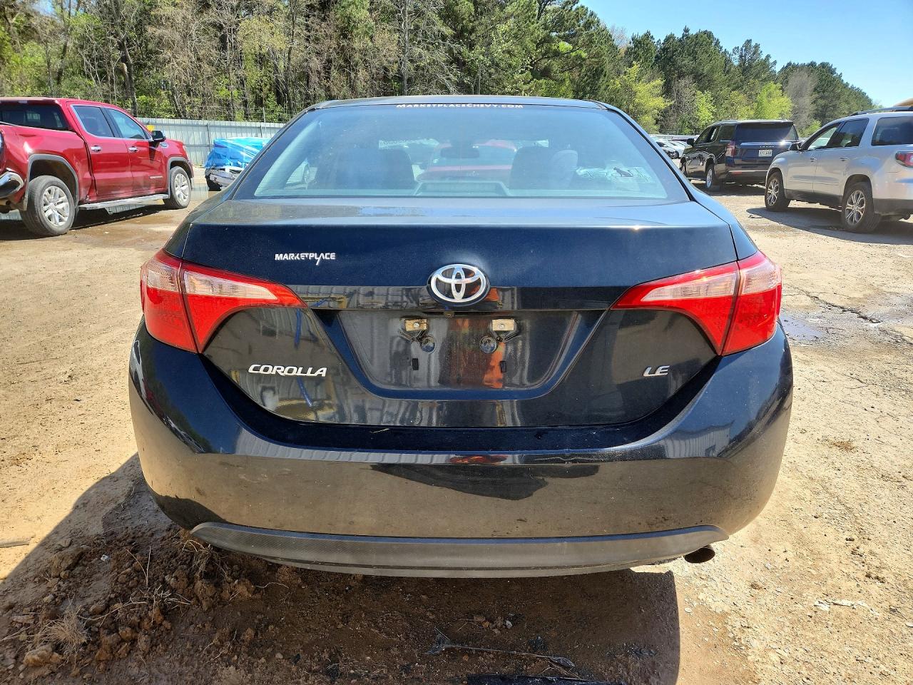 2019 TOYOTA COROLLA LE photo 11