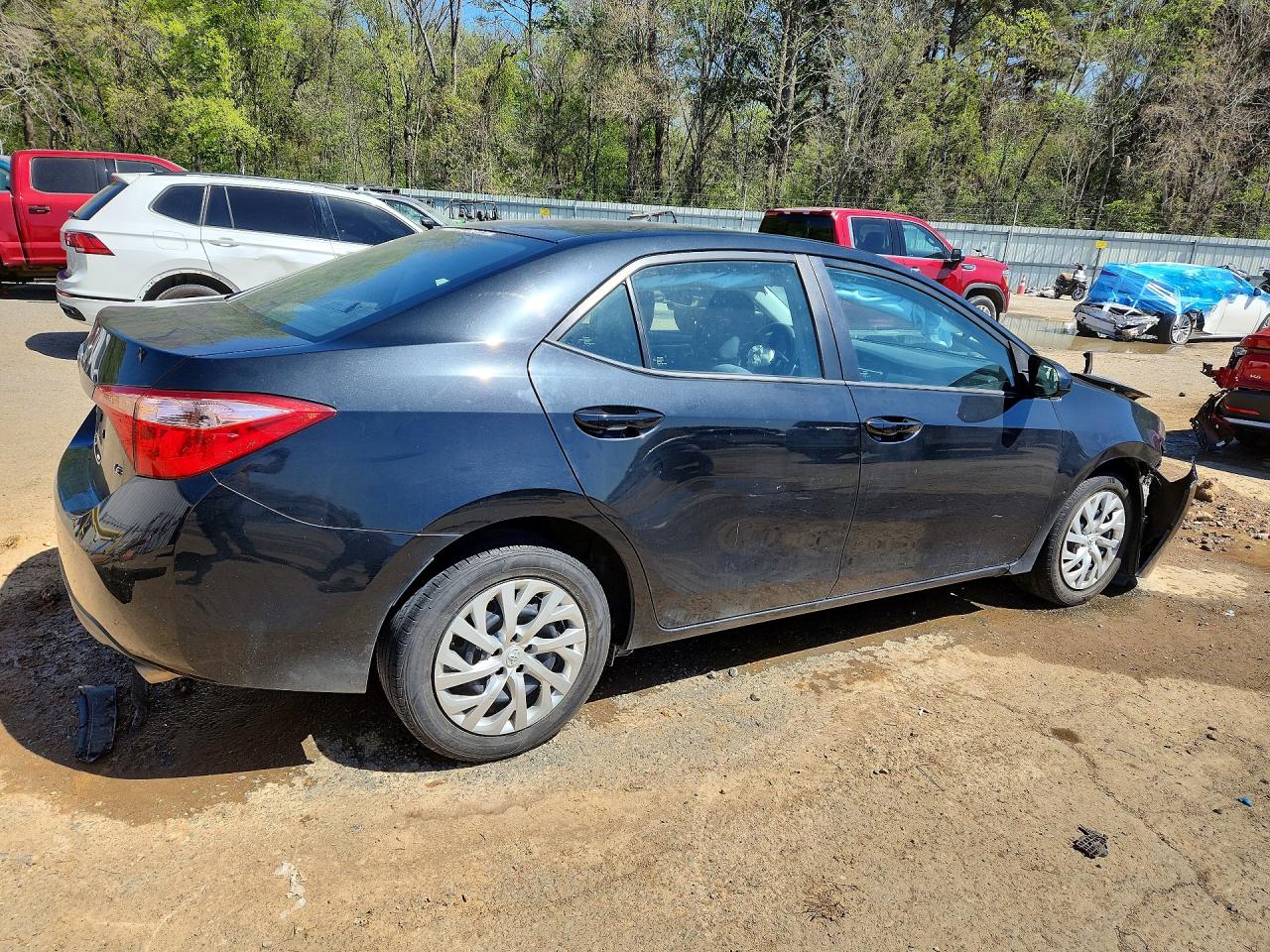 2019 TOYOTA COROLLA LE photo 5