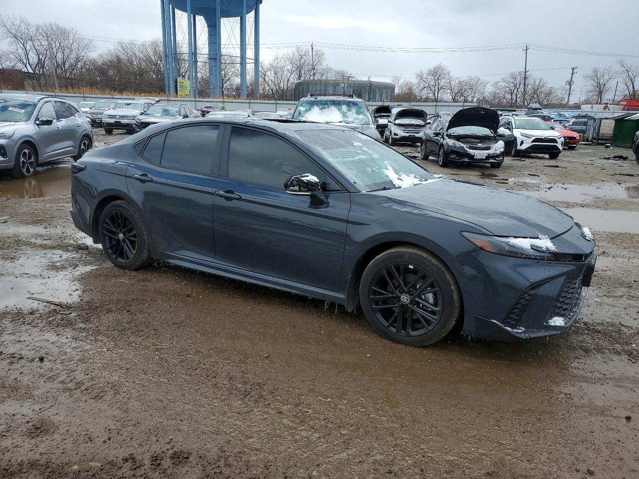 2025 TOYOTA CAMRY SE photo 4