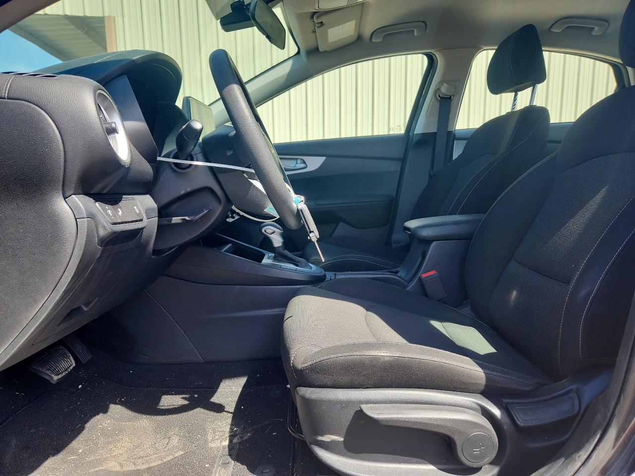 2024 KIA FORTE LXS photo 13