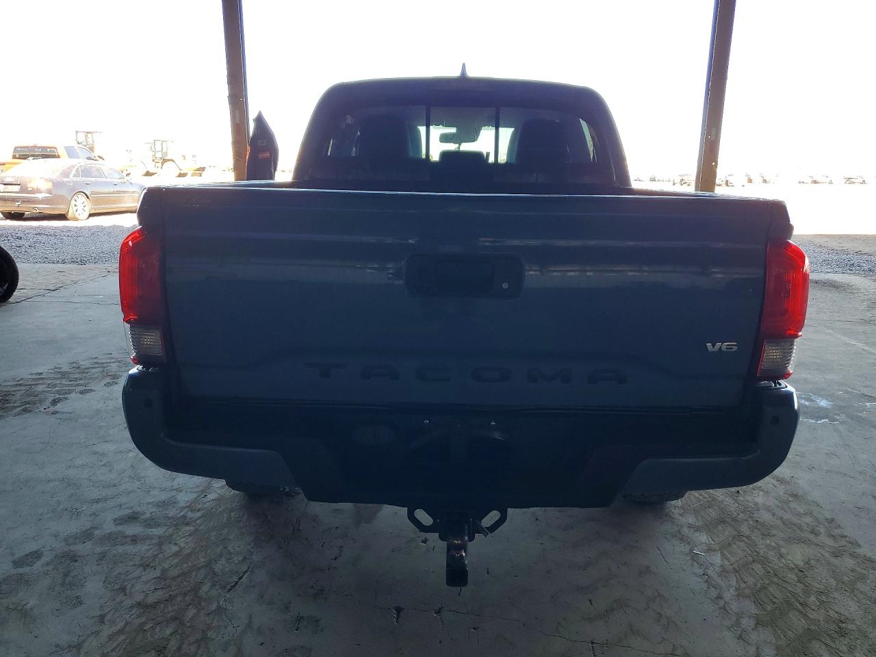 2019 TOYOTA TACOMA TRD OFF-ROAD photo 11
