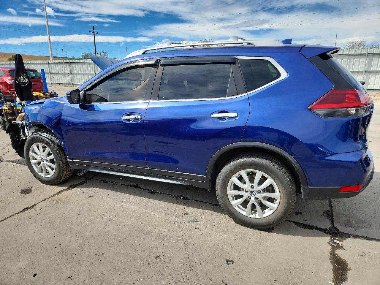 2018 NISSAN ROGUE SV photo 4