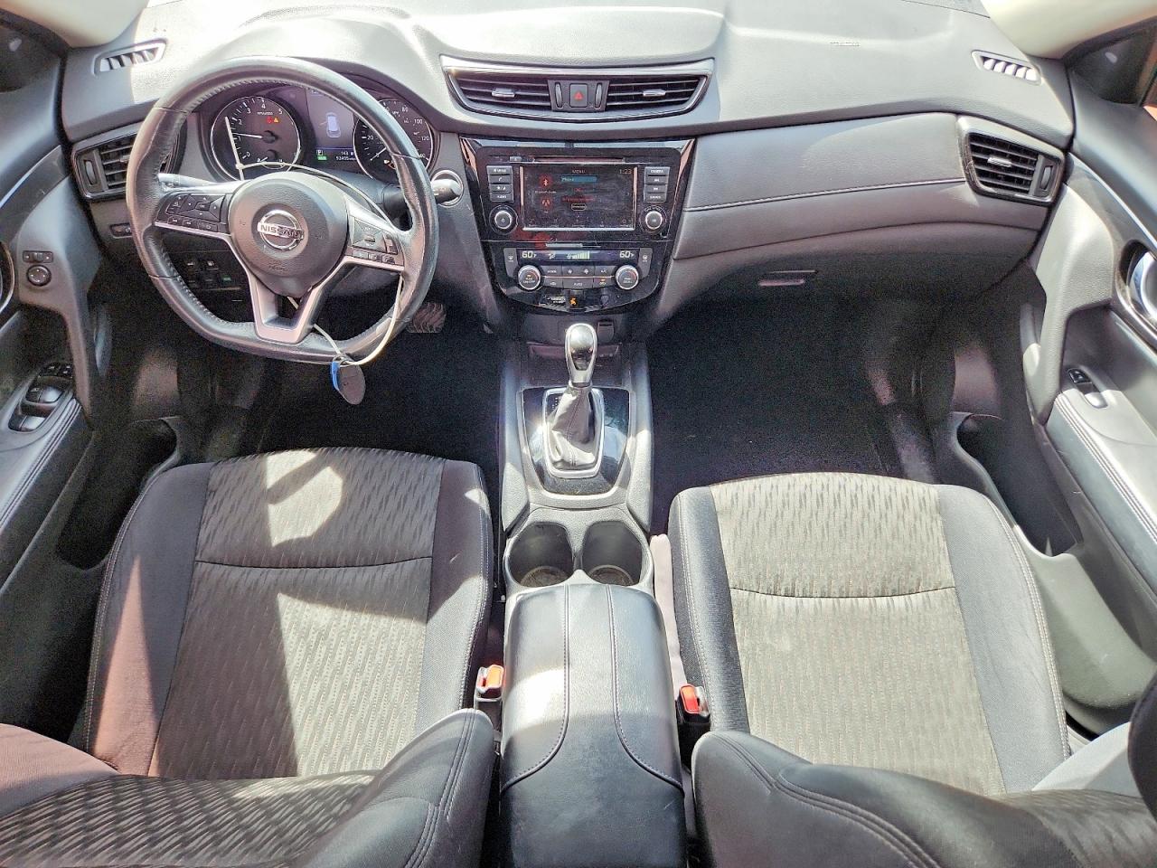 2018 NISSAN ROGUE SV photo 22