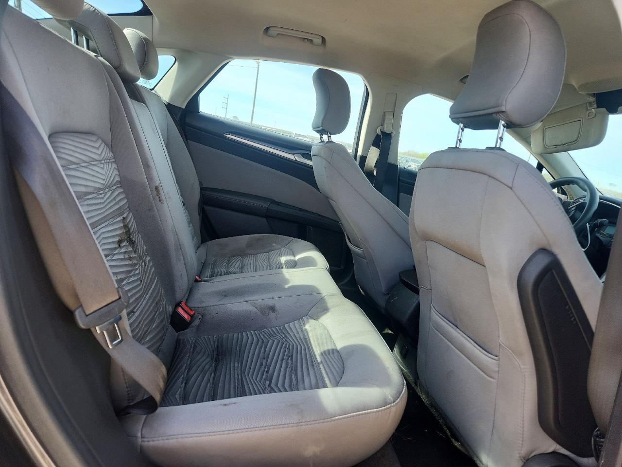 2016 FORD FUSION S photo 10