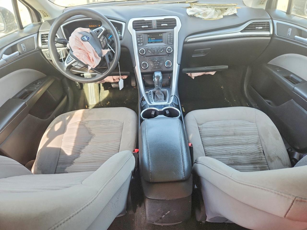 2016 FORD FUSION S photo 8
