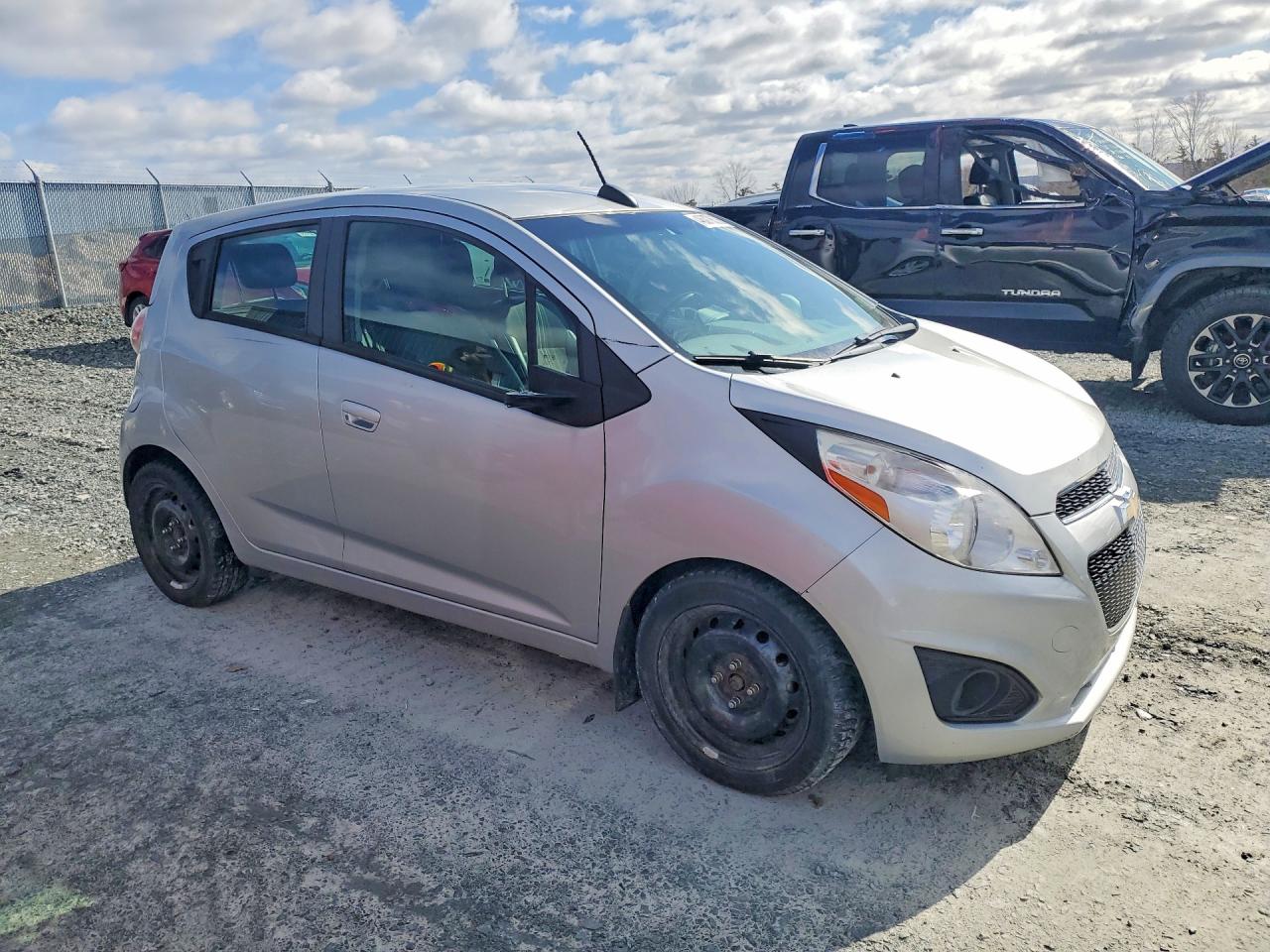 2015 CHEVROLET SPARK 1LT photo 4