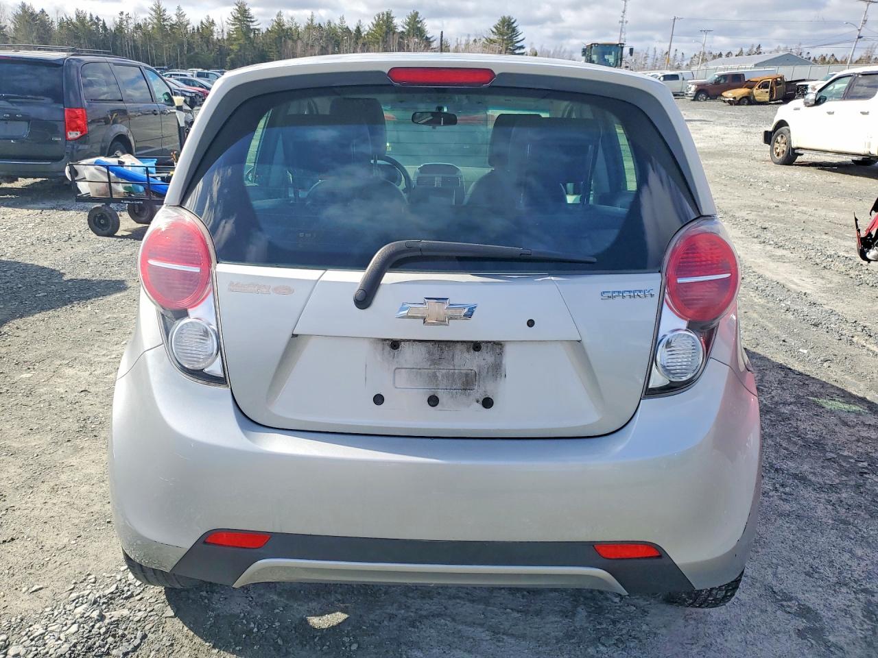 2015 CHEVROLET SPARK 1LT photo 6