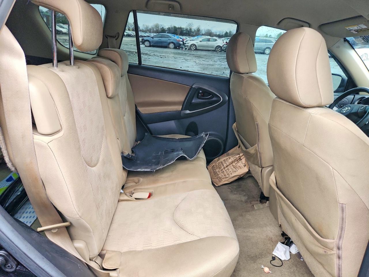 2010 TOYOTA RAV4 BASE photo 28
