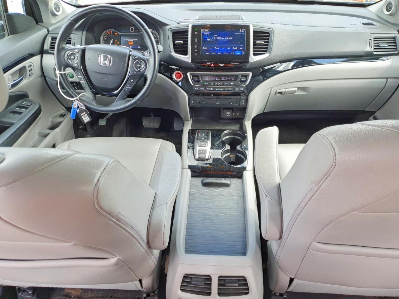 2016 HONDA PILOT TOURING photo 8