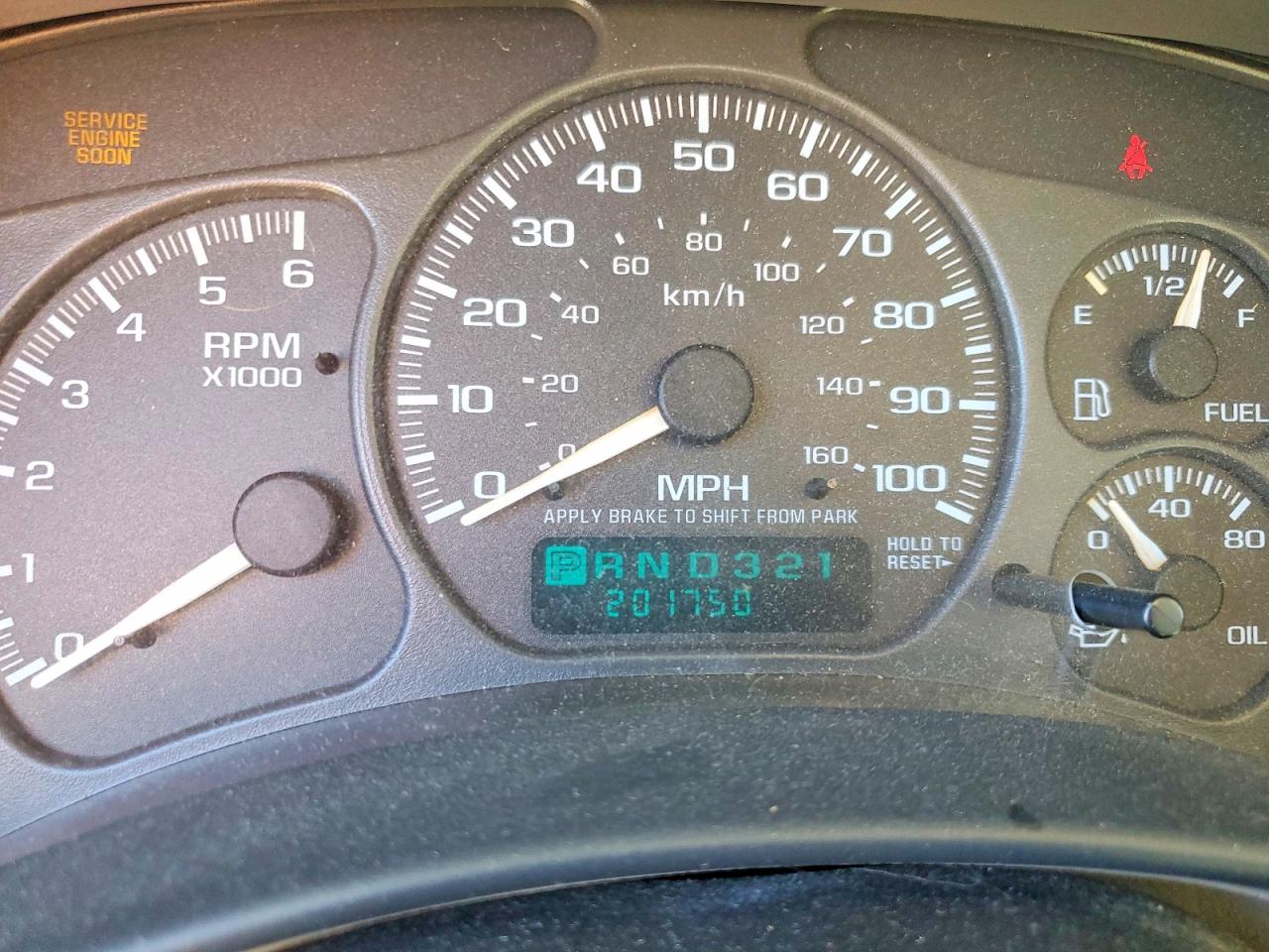 2002 CHEVROLET SUBURBAN K1500 photo 17