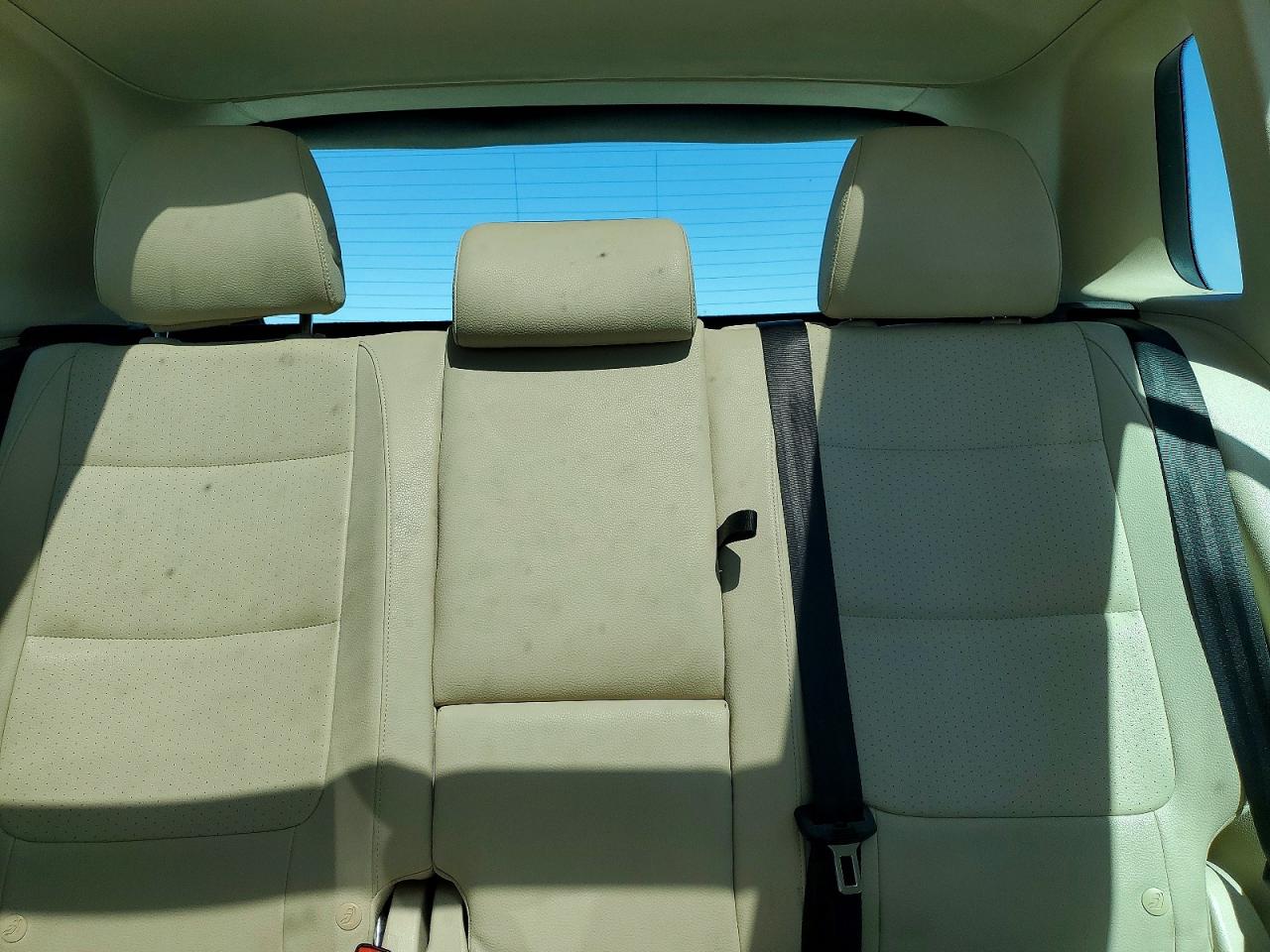 2013 VOLKSWAGEN TIGUAN S photo 19