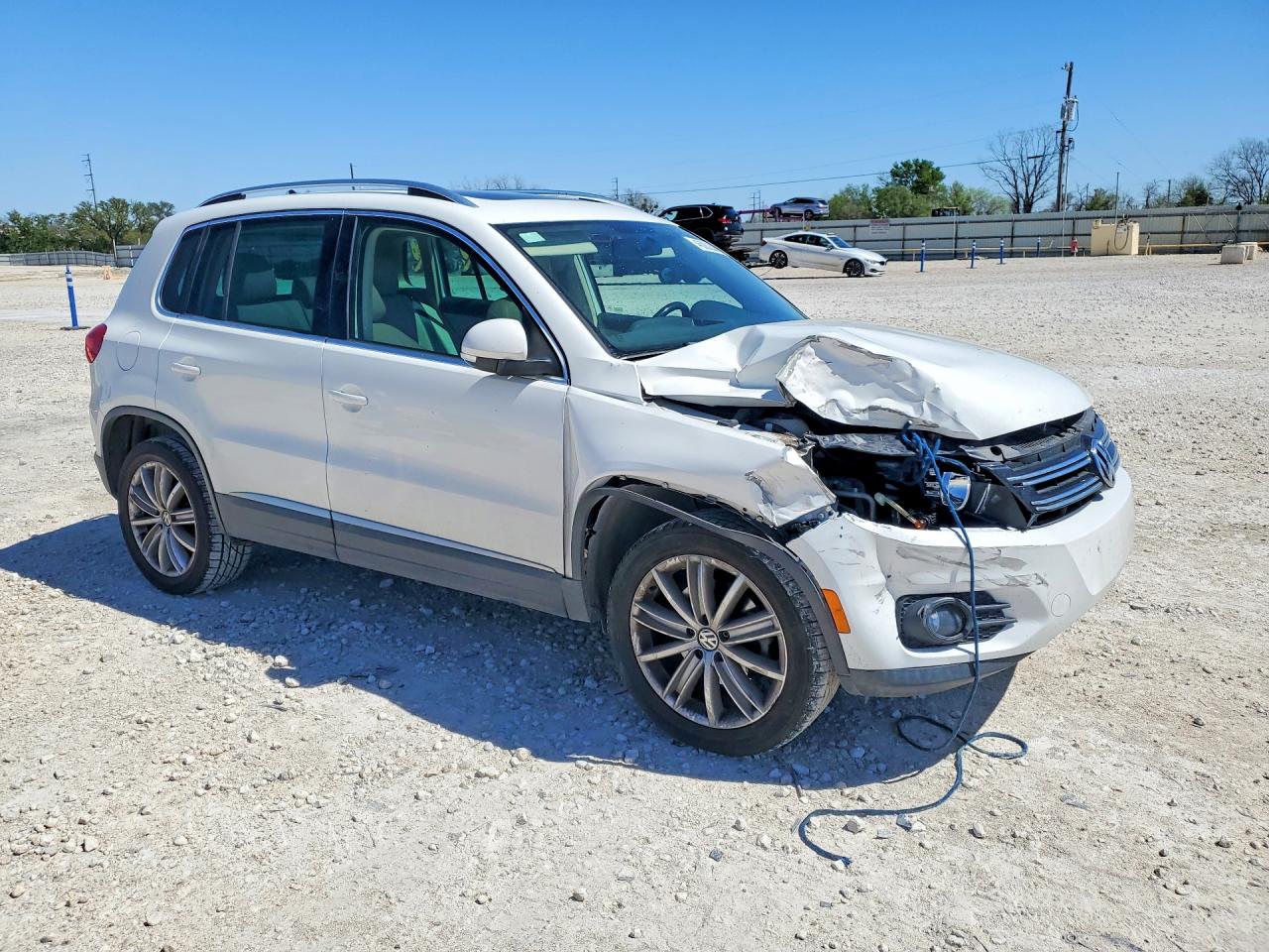 2013 VOLKSWAGEN TIGUAN S photo 7