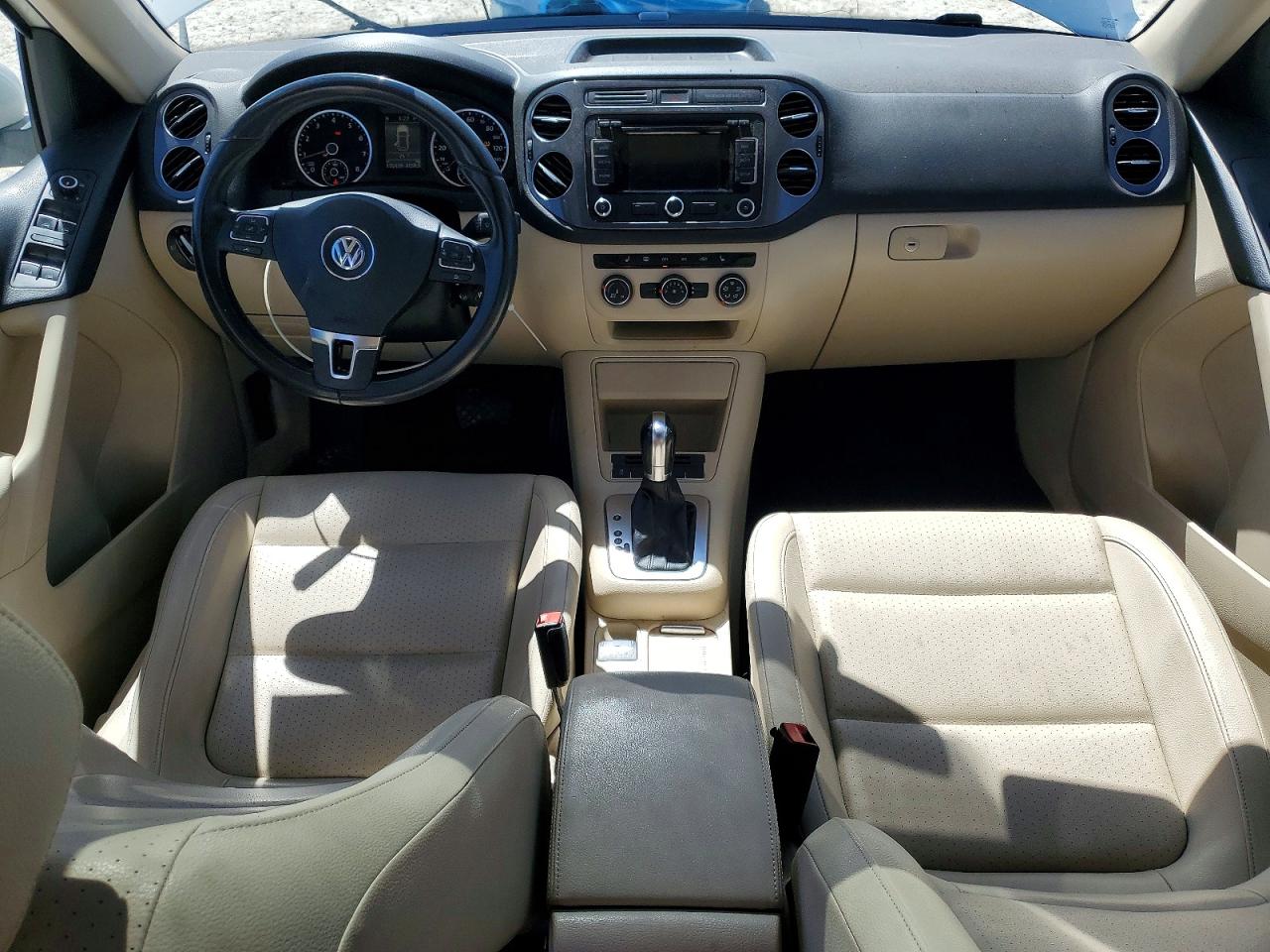 2013 VOLKSWAGEN TIGUAN S photo 15