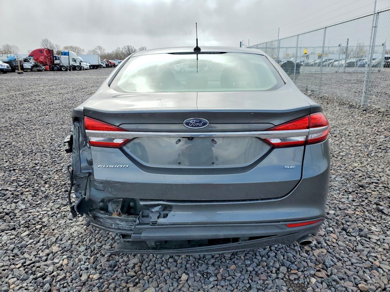 2018 FORD FUSION SE photo 6