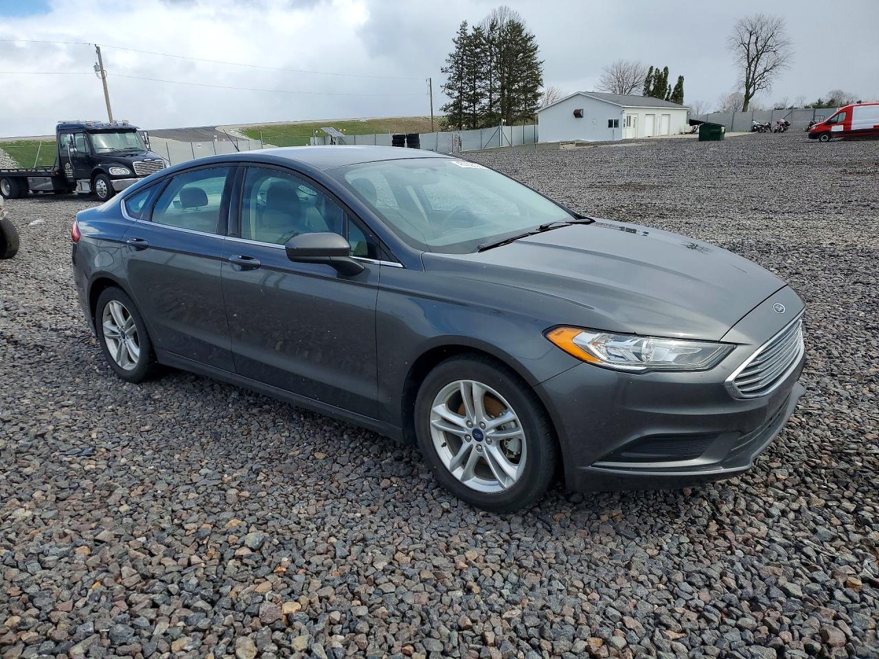 2018 FORD FUSION SE photo 4