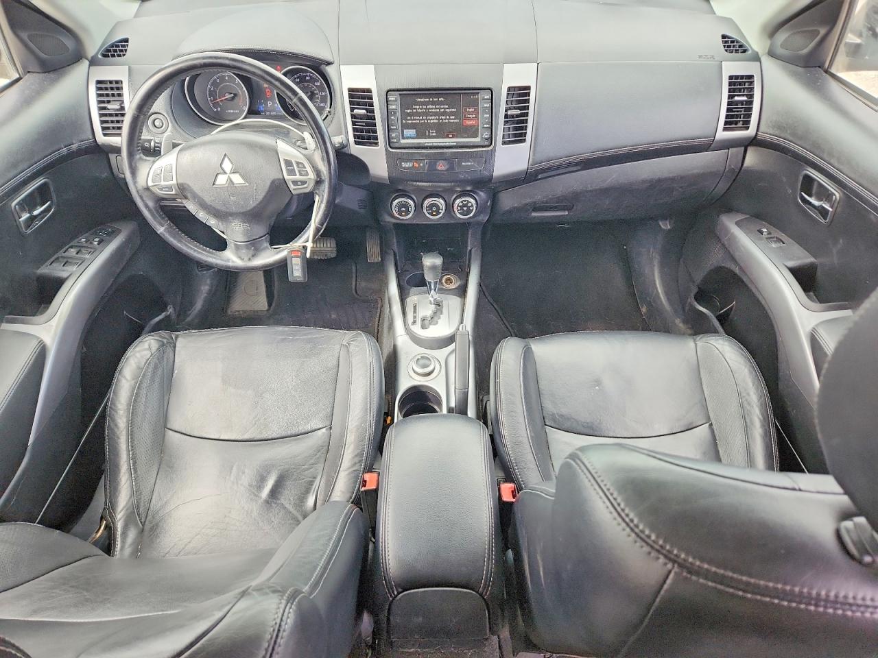 2010 MITSUBISHI OUTLANDER XLS photo 29