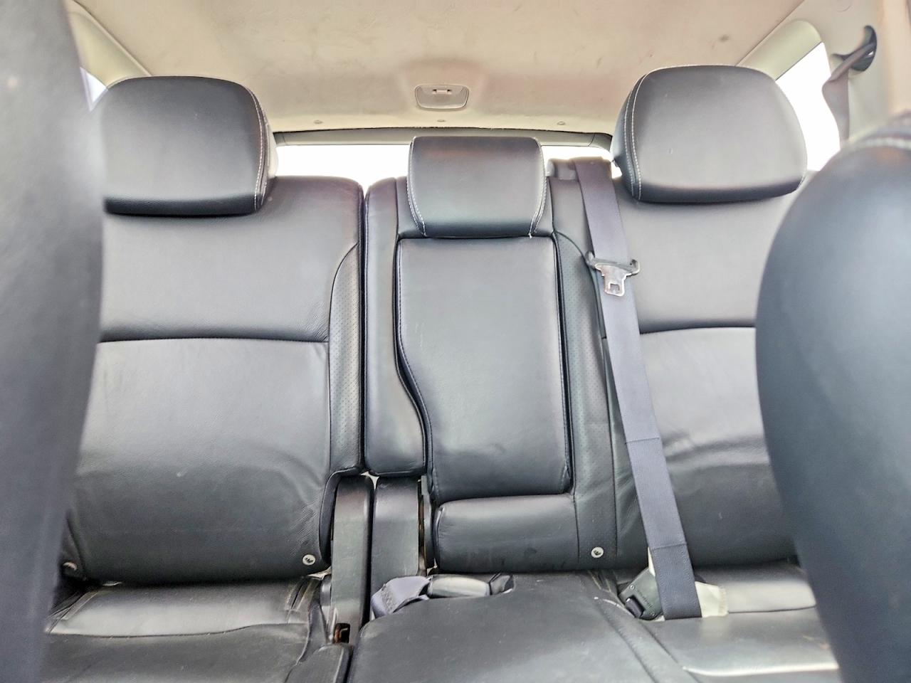 2010 MITSUBISHI OUTLANDER XLS photo 37