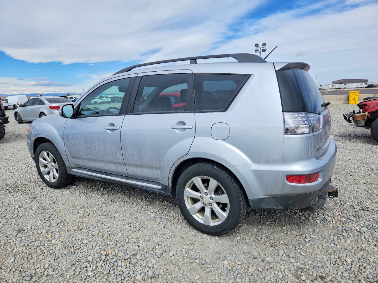 2010 MITSUBISHI OUTLANDER XLS photo 5